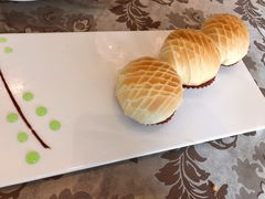 羊奶燕麦包-新兴家喻酒家·羊城名宴(昌岗店)