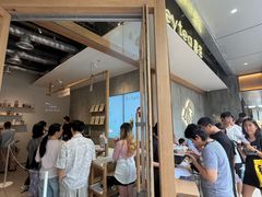 -喜茶(上海打浦桥日月光gelato lab+店)