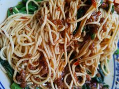 -渝之汇牛肉豌杂面