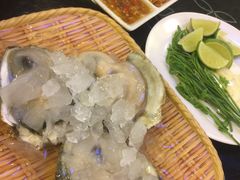 -J Daeng Seafood