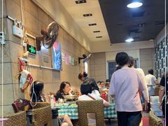 大堂-昱龙大盆牛蛙馆(三兴街总店)