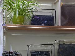 -爱革·奢品·鞋包·衣物·家居(博荟广场店)