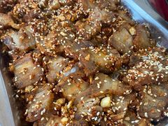 脆皮烤香猪-香猪美食(洛香店)