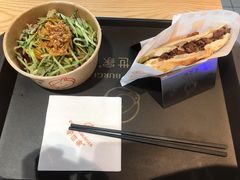 -驴世家驴肉火烧·凉皮·胡辣汤(五道口店)