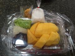 -芒果糯米饭摊子