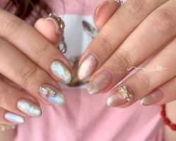 -Momo nail 日系美甲