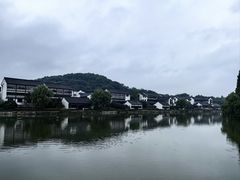 -鲁镇