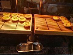 面包甜点陈列柜-美食汇自助餐厅(成都万达瑞华酒店)