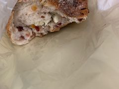 三角芝士包-Juicy Bakery(大学路店)
