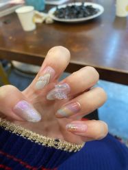 -小四撸猫美甲咖