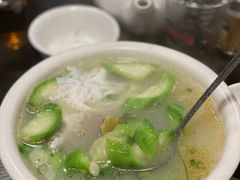 -乾坤饭店