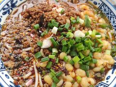 豌豆杂酱米粉-袁妈红豆汤(重庆总店)