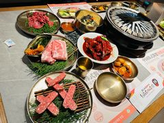 -草家酱蟹炭火烤肉店(珲春南路一店)
