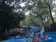-热带风暴水上乐园(新镇路)