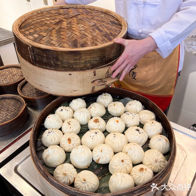 专门开车来玉林路吃的包子。。。值得我N刷!!