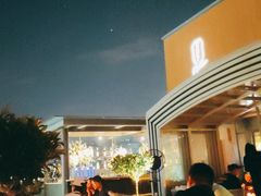 -The ROOF (通盈中心店)