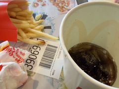 -麦当劳(杨林得来速店)