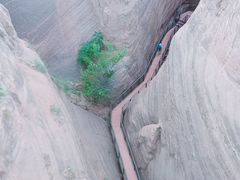 -波浪谷