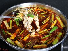跳三跳田鸡火锅-大理.老字号渝记酸萝卜乌鱼(古城总店)