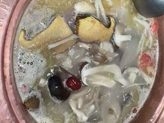 -阿婆情腊排骨火锅(金虹路店)