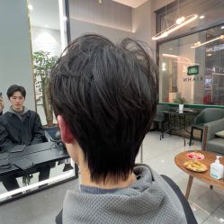 -韩国丽安形象设计