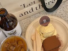 -HUGS coffee(东区店)