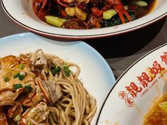 -郑东靓靓虾馆·金牌油焖大虾(天泽街店)