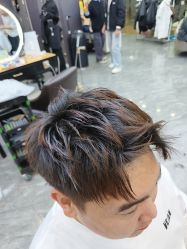 -藤野造型烫染·漂发