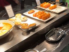 -广州万富希尔顿酒店·感趣自助餐厅·金秋蟹宴生蚝海鲜刺身