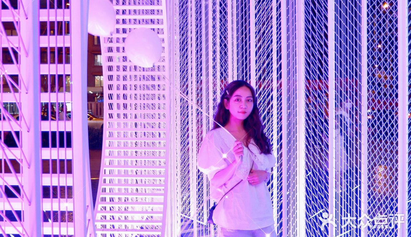 成都看展 | 520超浪漫光影展，去表达去感受