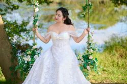 -雪中彩影婚纱摄影·微光艺术中心