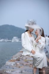 -不晚国际婚纱礼服