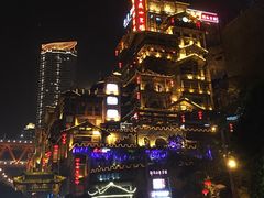 -屋顶顶城市·江景酒店-客房部