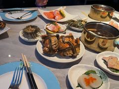 -雍容荟帝王蟹活龙虾展台自助(IFS黑金店)