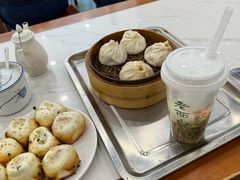-老西白点心店