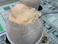 招牌椰皇冻雪糕（芒果&nbsp;白玉珠珠&nbsp;桃胶）-玉椰林甜品店(创始店)