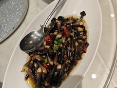 -海派美食·家宴海鲜青岛菜·石锅鲽鱼头(东方城店)