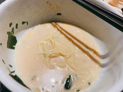 博多骨汤拉面-将太无二·北美传奇寿司(荟聚购物中心西红门店)