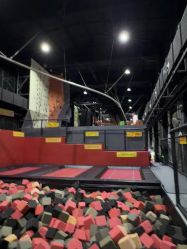 -零重力潮玩运动工厂·蹦床·亲子乐园·(冰山慧谷店)