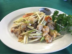 韭黄炒钻石蚌-海上人家The Sea Food Paradise Restaurant & Bar