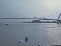 -南京眼步行桥