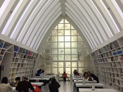 -钟书阁(松江泰晤士小镇店)