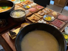 -银米·云南传统过桥米线(双廊黑金冠店)