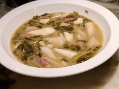 腊肉酸菜鲜笋-绿茶餐厅(昌平悦荟店)