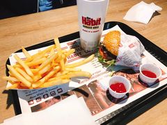 -The Habit Burger Grill 哈比特汉堡(复兴soho店)