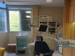 -上海仁爱医院口腔科 · 种植