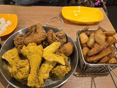 -BHC炸鸡(明洞总店)