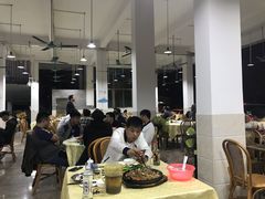大堂-标记美食新鲜猪杂(兴南大道店)