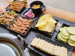 -赞酱川式烤肉(蜀都万达店)