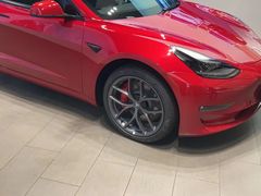 -TESLA 特斯拉(上海太古汇体验店)